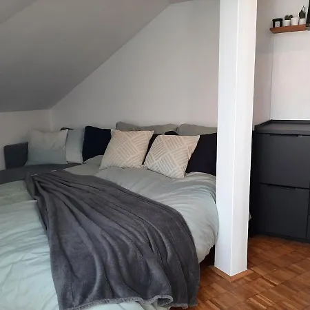 Fffina - Relax & Business Apartment